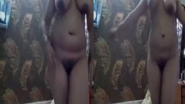 big boobs desi bhabhi nude dance on cam