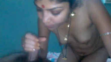 Indian sexy bhabhi gives Handjob and blow job to brother in law till he cums.