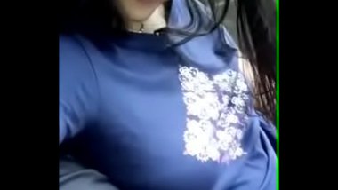 Sexy Kerala Girl Stroking Boyfriend’s Penis Inside Car