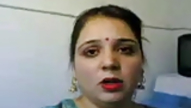 INDIAN WOMAN GANGBANG