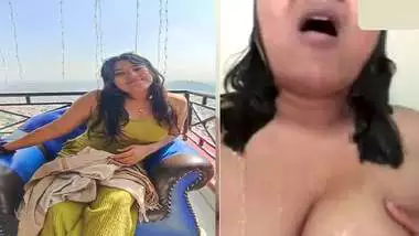 Posh girlfriend nude bath with hot facial expression