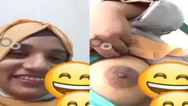 Bengali hijab nurse on duty boob show to boyfriend