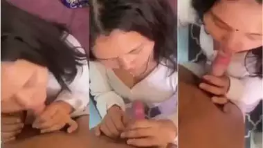 Bhabhi sucks her Devar’s dick in the Nepali sex video